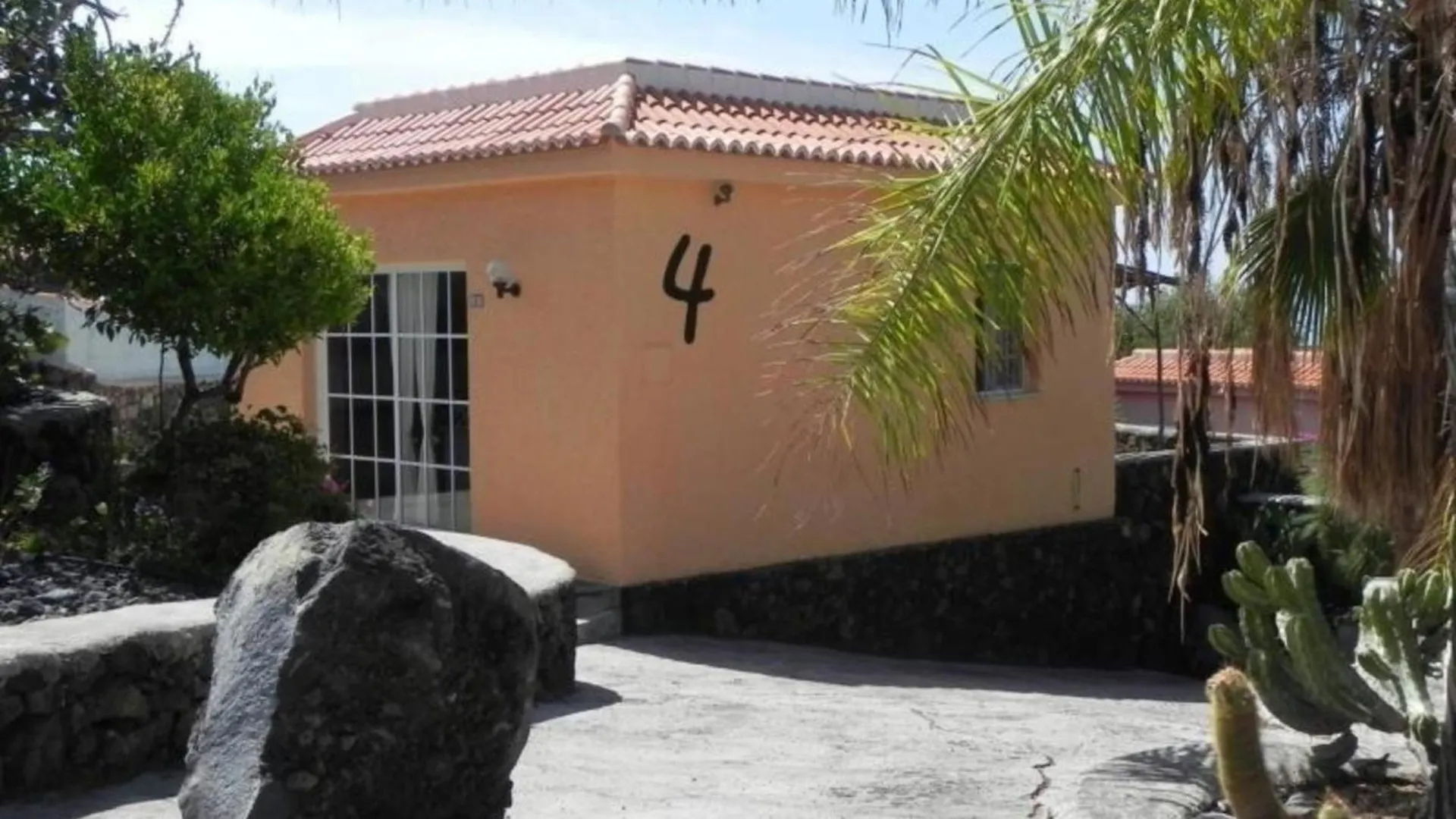 Holiday home Kleiner Bungalow Mit Einem Schlafzimmer Puerto De Naos Spain
